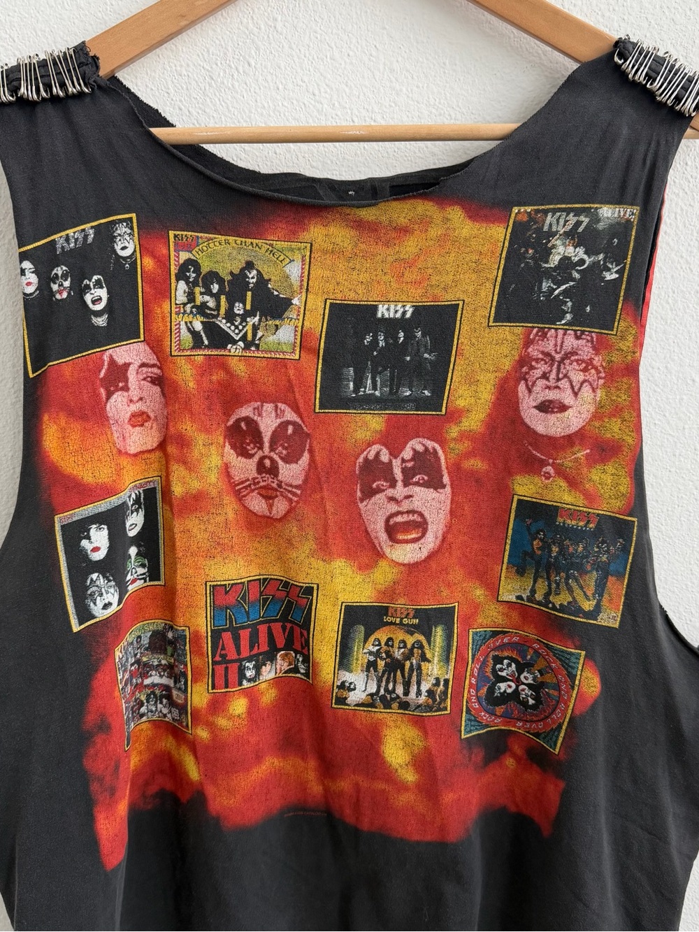 VINTAGE KISS "The Originals" Thrashed Band Tee Muscle Tank - Picture 8 of 16